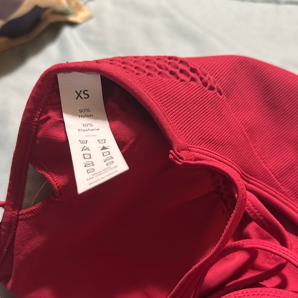 Halara Sports Bra - Picture 3 of 6